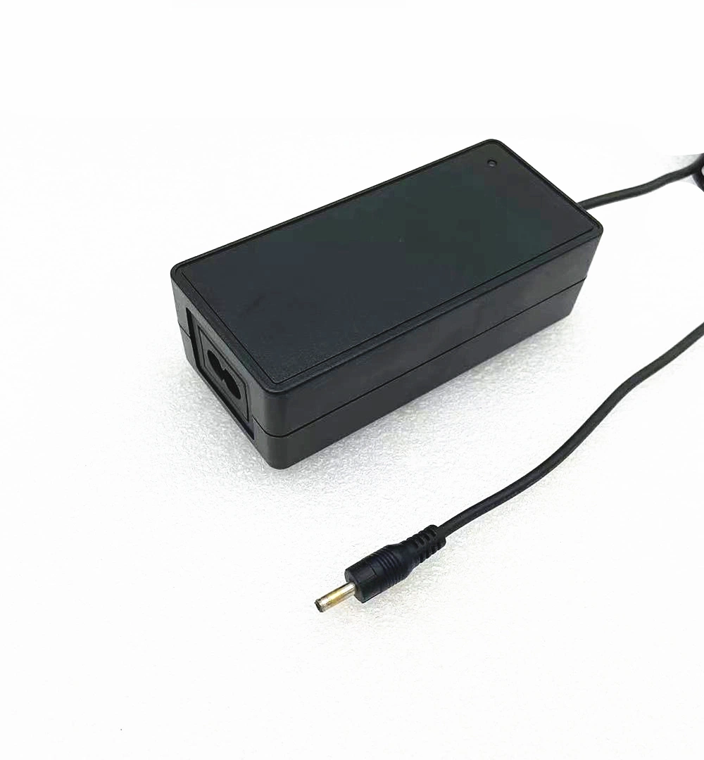 12V5a Laptop AC DC Adapter with ETL FCC CCC CE Approved 60W AC DC Adapter